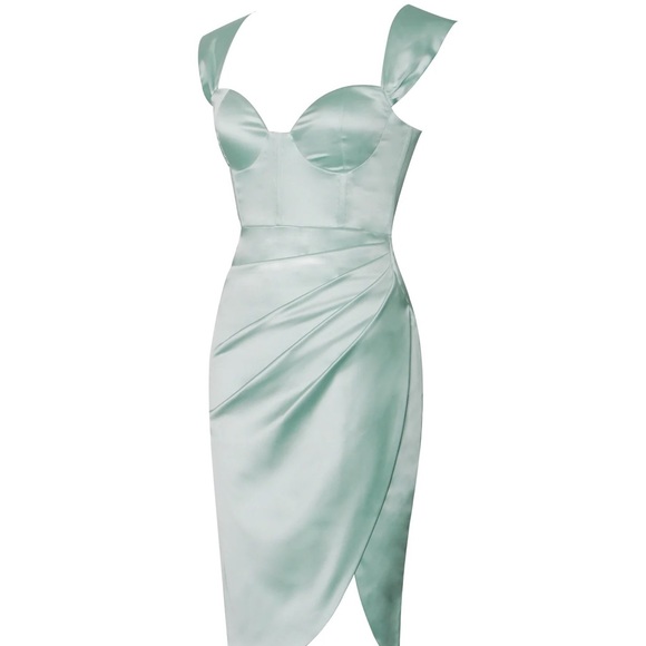 Miss Circle brand satin dress - Picture 5 of 9